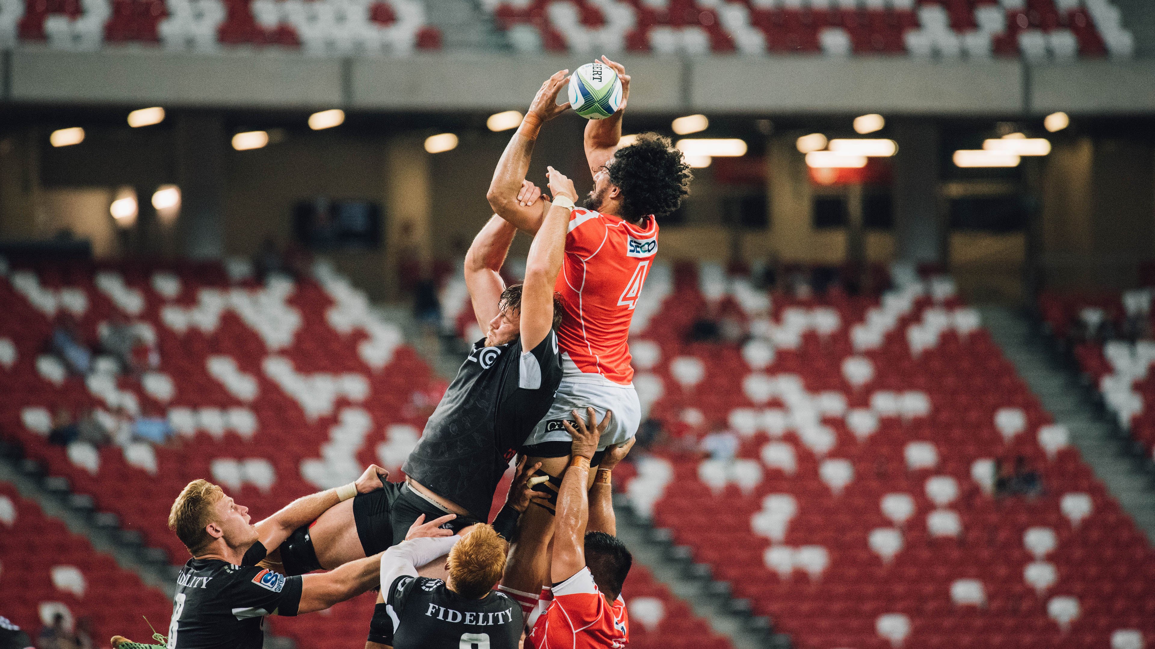 “天气考验：暴雨、雪雾的生死瞬间”，天气预报的暴雨